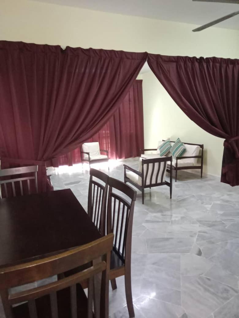 Aiman Homestay Port Dickson Buitenkant foto
